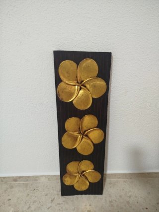 Cuadro Decorativo Flores Doradas Madera