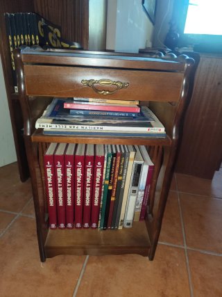 Mesitas de noche auxiliares de madera