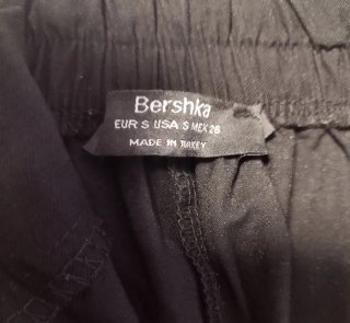 Pantalón Bershka T. S