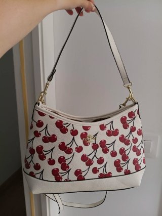 Bolso con estampado de cerezas