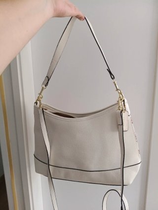 Bolso con estampado de cerezas