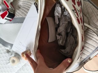 Bolso con estampado de cerezas