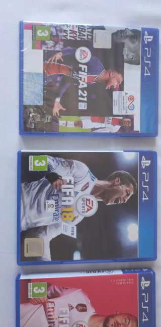 Lote FIFA 18, 20, 21 y NBA 2K20 PS4