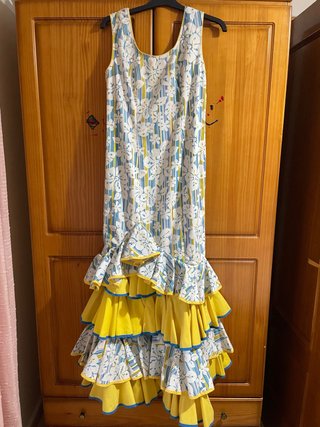 Traje de flamenca con volantes