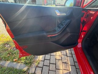 Ford Fiesta 2021 solo 119000 km etiqueta eco