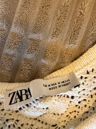 Top de punto Zara blanco