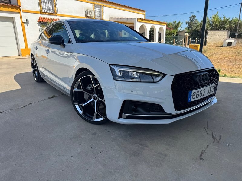 Audi A5 2018 - foto 1