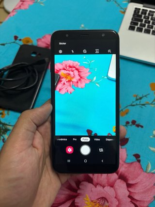Samsung Galaxy J4+ Negro