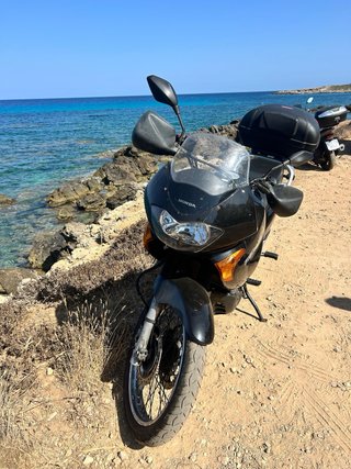 Honda Transalp XL650 Negra