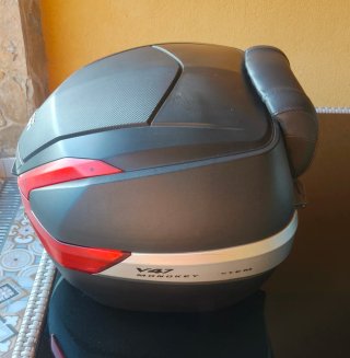 Maleta Givi V47 Negra y Roja