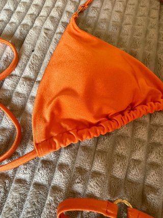 Bikini naranja tanga