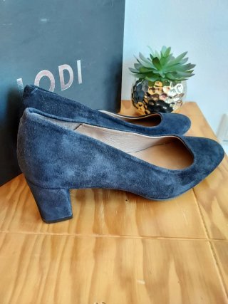 Zapatos Gloria Ortiz grises talla 38