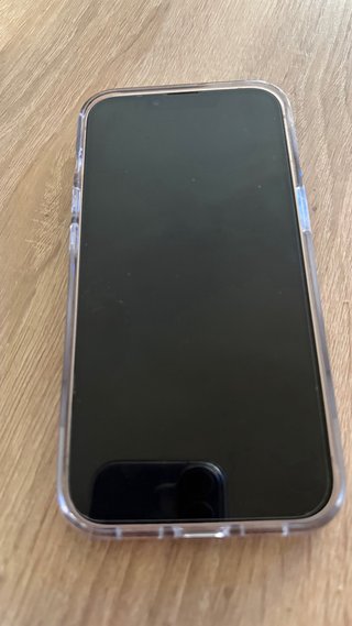 iPhone 13 con funda MagSafe