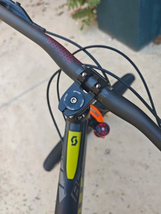 Bicicleta Scott MTB Negra y Naranja para estrenar