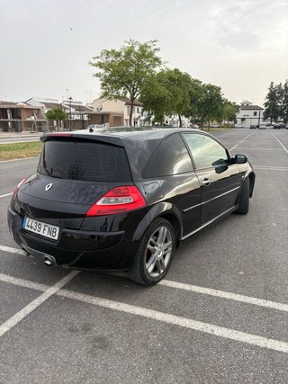 Renault Megane 2.0t