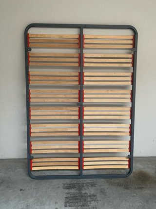 Somier 135cm con patas