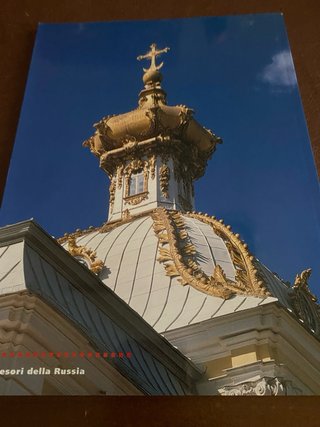 Libro sui tesori della Russia