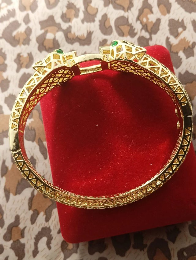 Pulsera Dorada 18k con Pantera y Ojos Verdes
