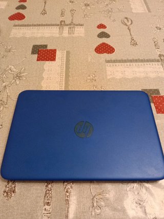HP Stream Blu e Bianco