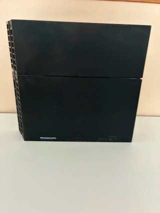 PS4 (PlayStation 4) + 3 Mandos