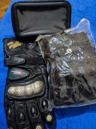 Guantes de Moto Racing Negro y Dorado