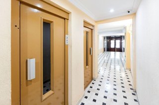 Piso en venta en Camino de Ronda - Rosaleda en Granada