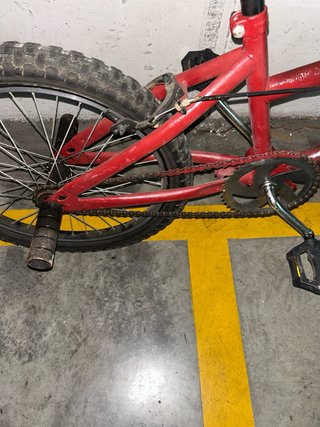 Bicicleta Monty BMX Roja y Negra