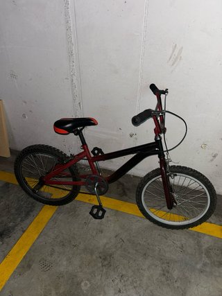 Bicicleta Monty BMX Roja y Negra