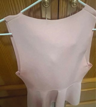 Camiseta Zara elástica rosa