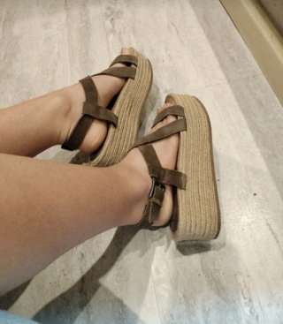 Sandalias de plataforma marrones