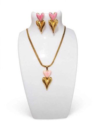 Conjunto Collar y Aretes Corazón Baño Oro
