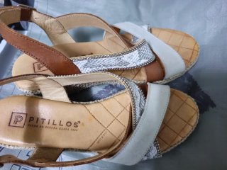 Sandalias Pitillos Marrón y Blanco
