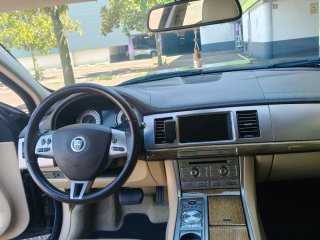 Jaguar XF PREMIUM LUXURY