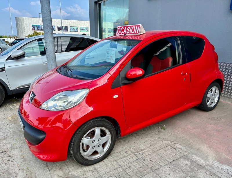 Peugeot 107 1.4 HDI - foto 1