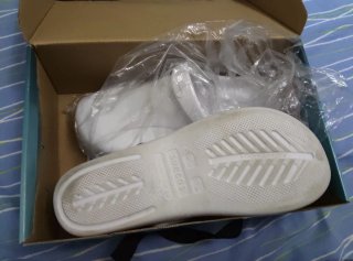 Zapatillas Suecos Blancas Talla 42.