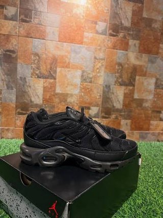 Nike Air Max Plus TN Triple Black