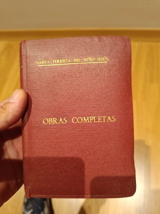 artículos religiosos.Biblia,Misal,etc