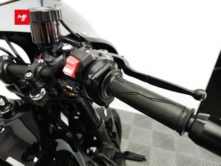 YAMAHA XSR 900 2024 9824 kms.
