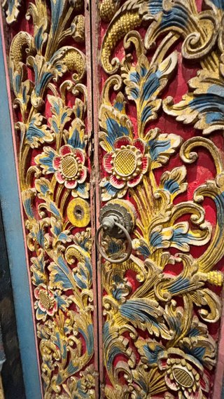 Puerta decorativa Antigua Templo Balinés