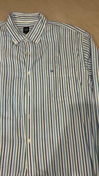 Camisa Pedro del Hierro Rayas verde y azul.