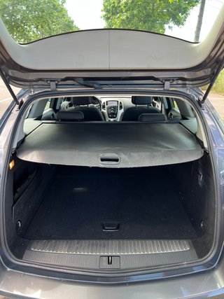 Opel Astra 2011