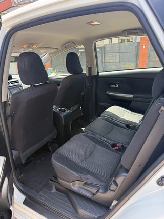 Toyota Prius+ 2016