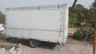 Remolque cerrado 750kg mercadillo