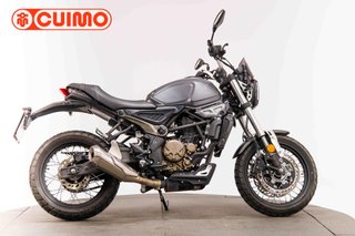 VOGE 300 AC
