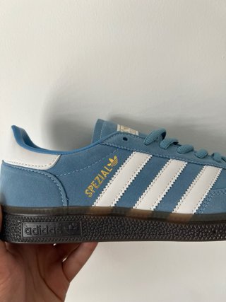 Adidas Spezial Azul y Blanco
