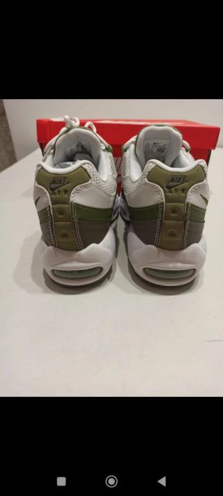 Nik Air Ma 95 Talla 42 Verde/Blanco