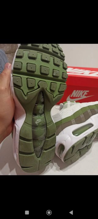 Nik Air Ma 95 Talla 42 Verde/Blanco