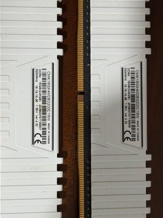 Corsair Vengeance LPX DDR4 16GB (2x8GB) CL16 RAM