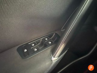 Volkswagen Golf GTI 2.0 TSI DSG