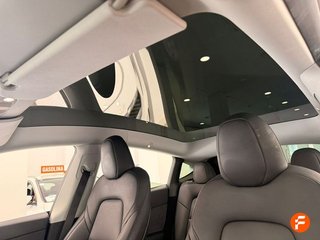 Tesla Model Y Tracción Trasera RWD